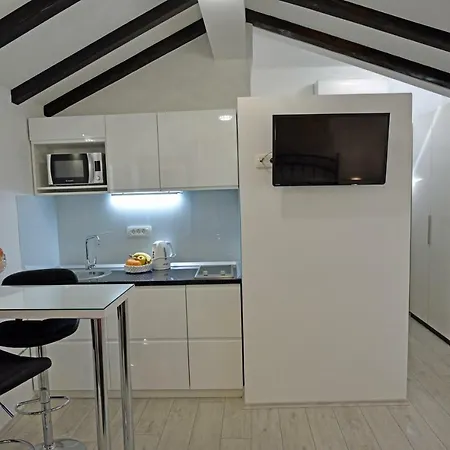 Апартаменты Kuzma And *