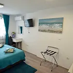 Apartman Kuzma And Split