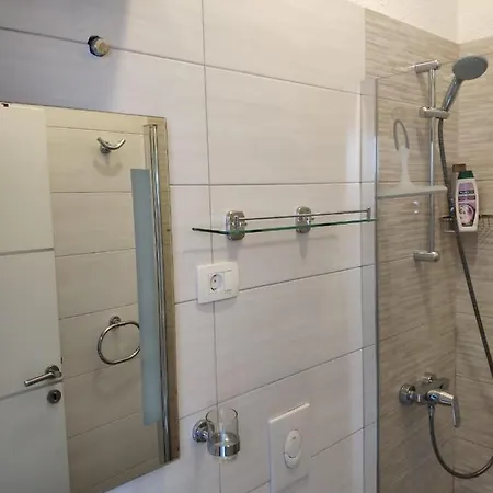 Lejlighed Kuzma And *